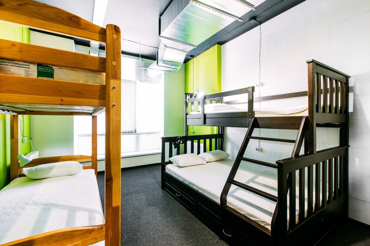 Happy Hostel Kiev Exterior photo